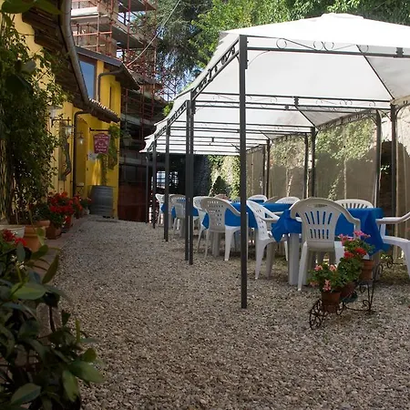 فندق مبيت وإفطار Arco Dei Nobili