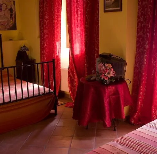 Arco Dei Nobili 3* Monforte dʼAlba